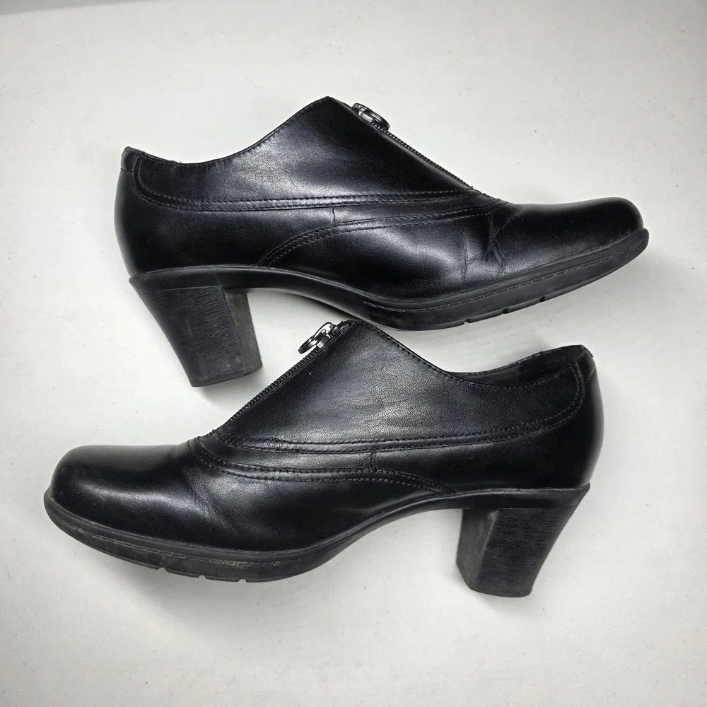 Clarks Bendables Black Leather Zip Front Ankle Booties Shooties 9.5M 80464